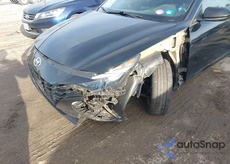 2022 Hyundai Elantra Sel z USA, uszkodzony, nr VIN KMHLM4AG7NU220400